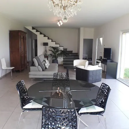 170 M² Entre Lyon Et St Etienne Villa Saint-Martin-la-Plaine Exterior photo